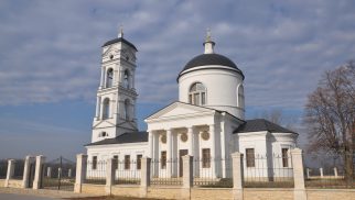Усадьба Н.Н. Муравьева-Карского: Церковь Михаила Архангела, 1812 г.